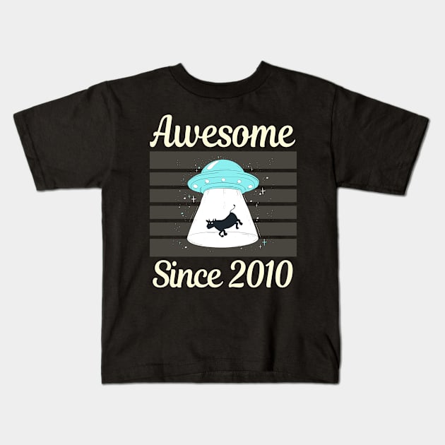 UFO Cow 2010 Kids T-Shirt by lainetexterbxe49